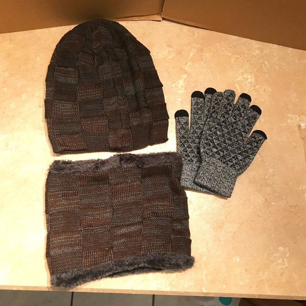 Hat Scarf & Touch Screen Gloves Set